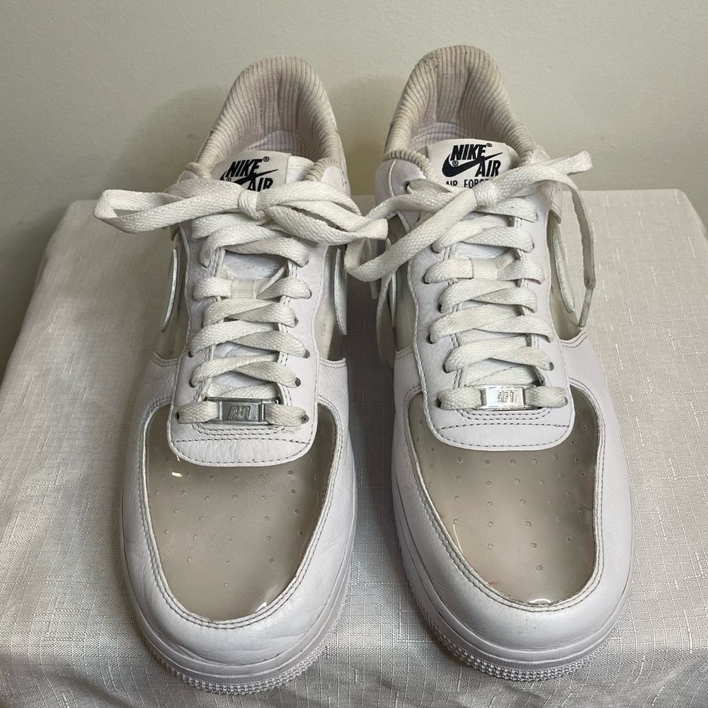 RARE PAIR: Nike Air Force 1 Olivia Kim Betty Boop! F&F edition. Men’s 10.5 - Picture 4 of 9
